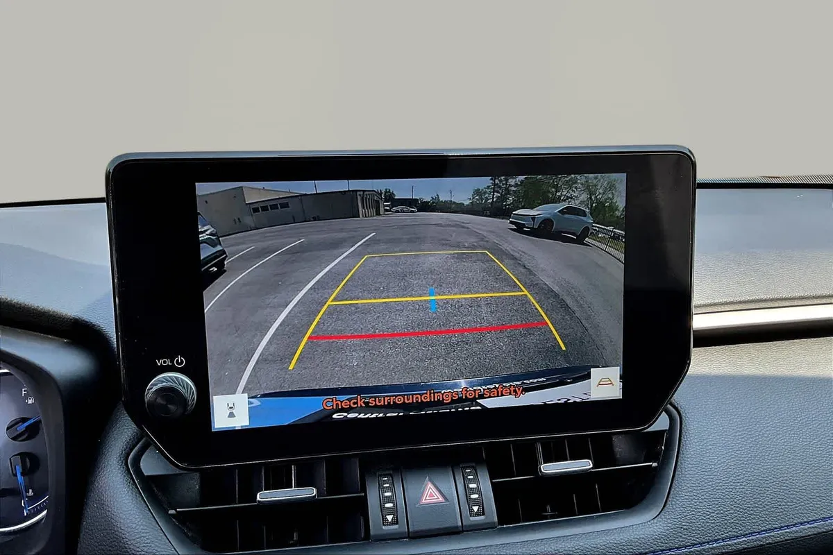 2024 Toyota RAV4 Hybrid XSE thumbnail 26