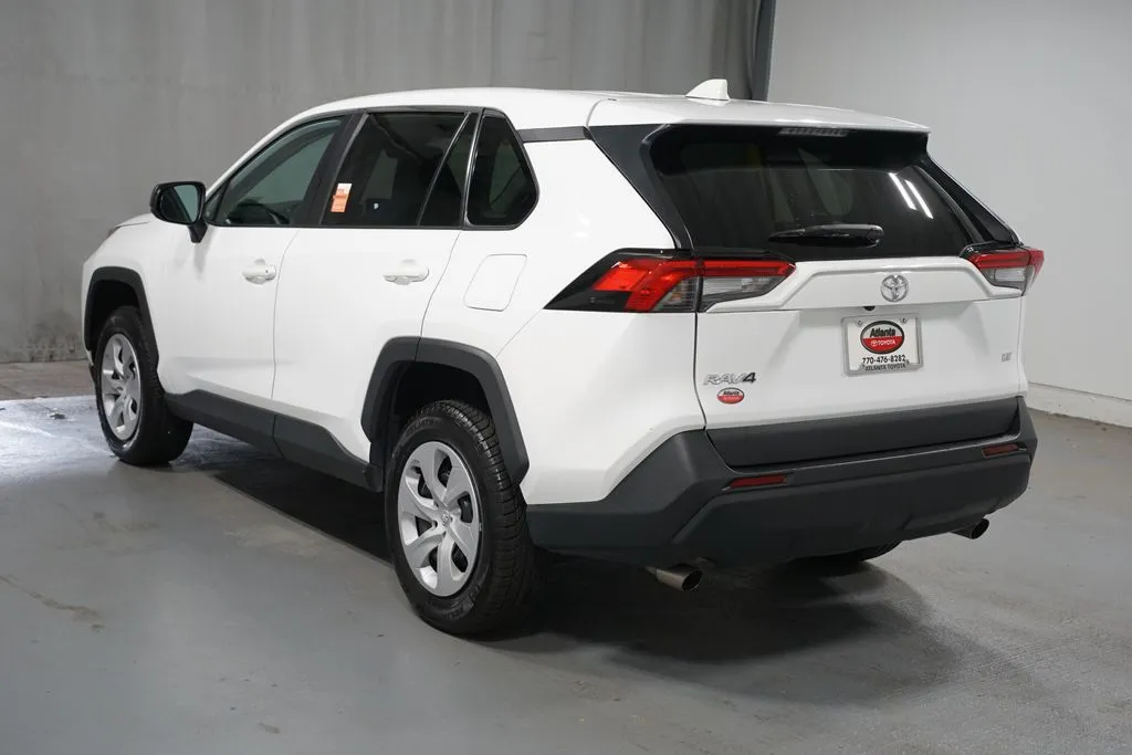 2024 Toyota RAV4 LE thumbnail 6