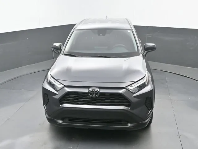 2024 Toyota RAV4 LE thumbnail 27