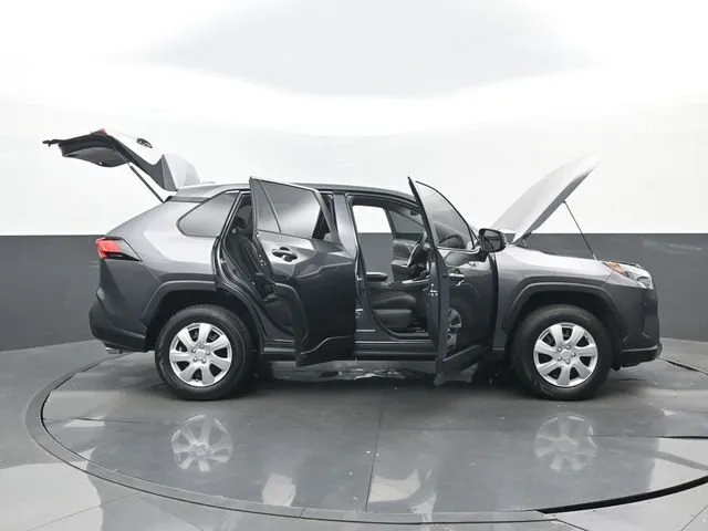 2024 Toyota RAV4 LE thumbnail 30