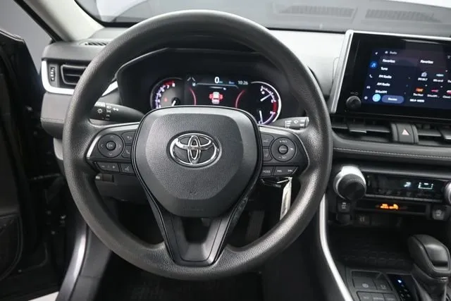 2024 Toyota RAV4 LE thumbnail 5