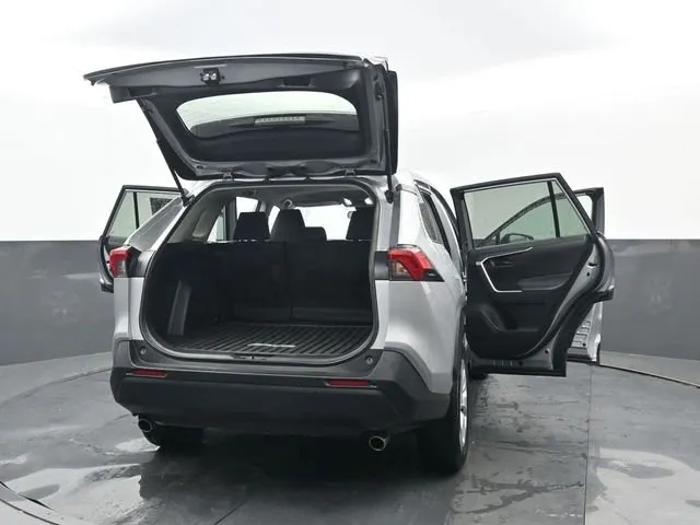 2024 Toyota RAV4 LE thumbnail 35