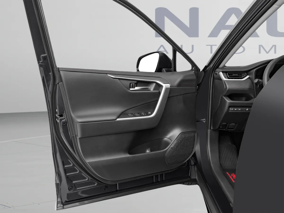 2024 Toyota RAV4 LE thumbnail 25
