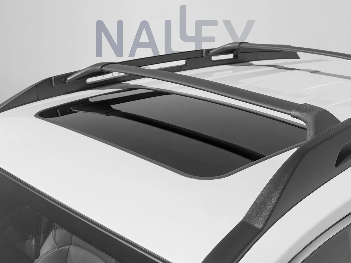 2024 Toyota RAV4 LE thumbnail 33