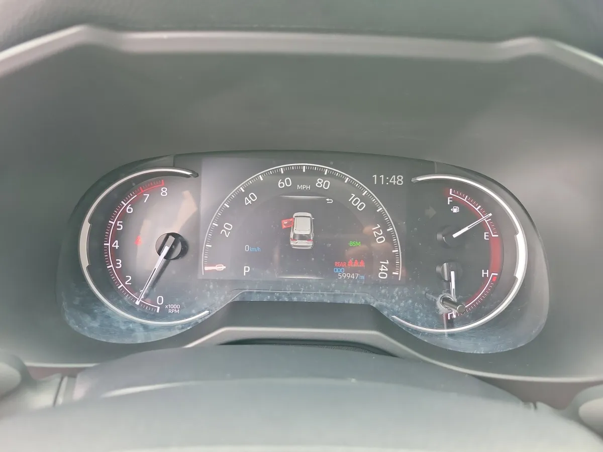 2024 Toyota RAV4 XLE thumbnail 17