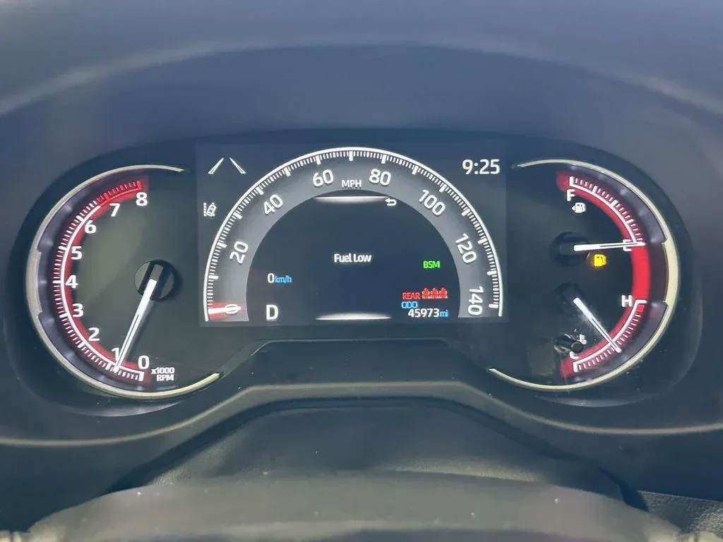 2024 Toyota RAV4 XLE thumbnail 27