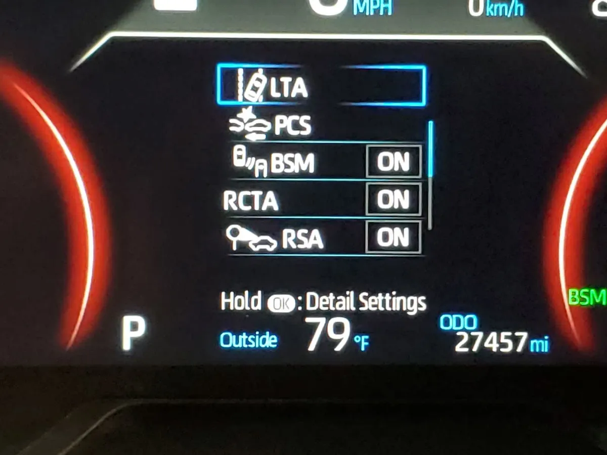 2024 Toyota RAV4 XLE thumbnail 14