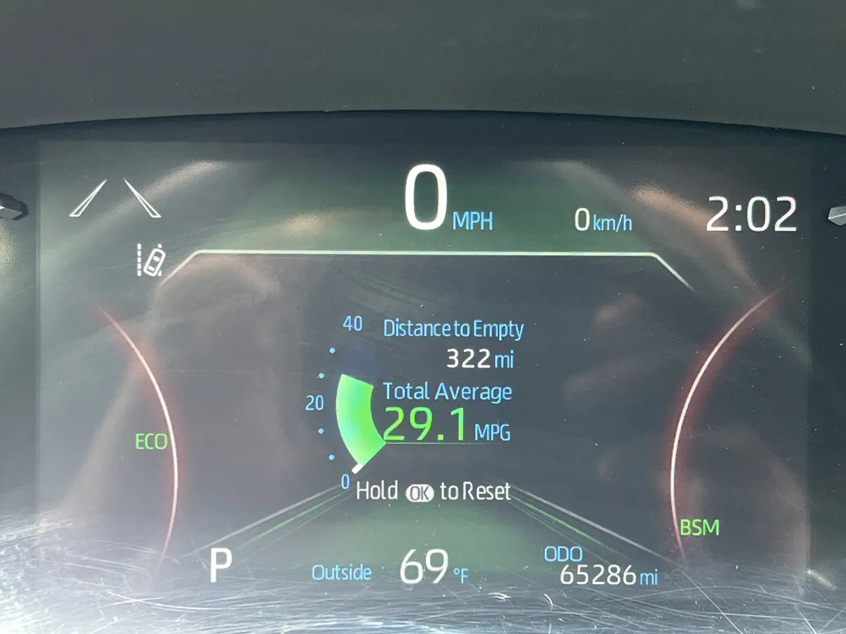 2024 Toyota RAV4 XLE thumbnail 11