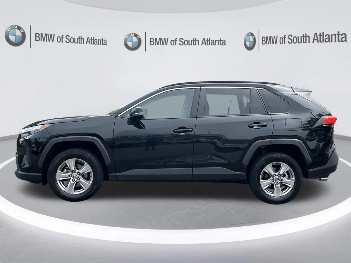 2024 Toyota RAV4 XLE thumbnail 20