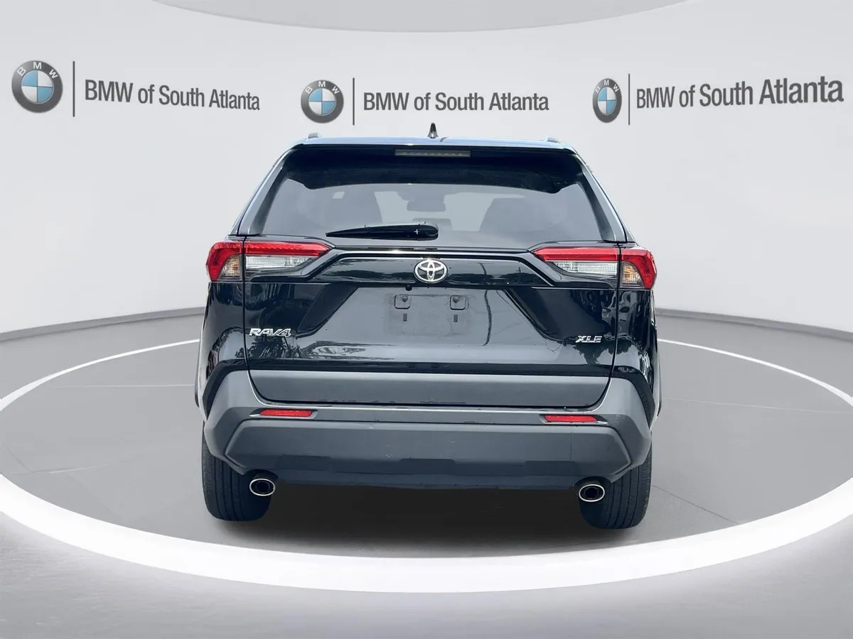 2024 Toyota RAV4 XLE thumbnail 22
