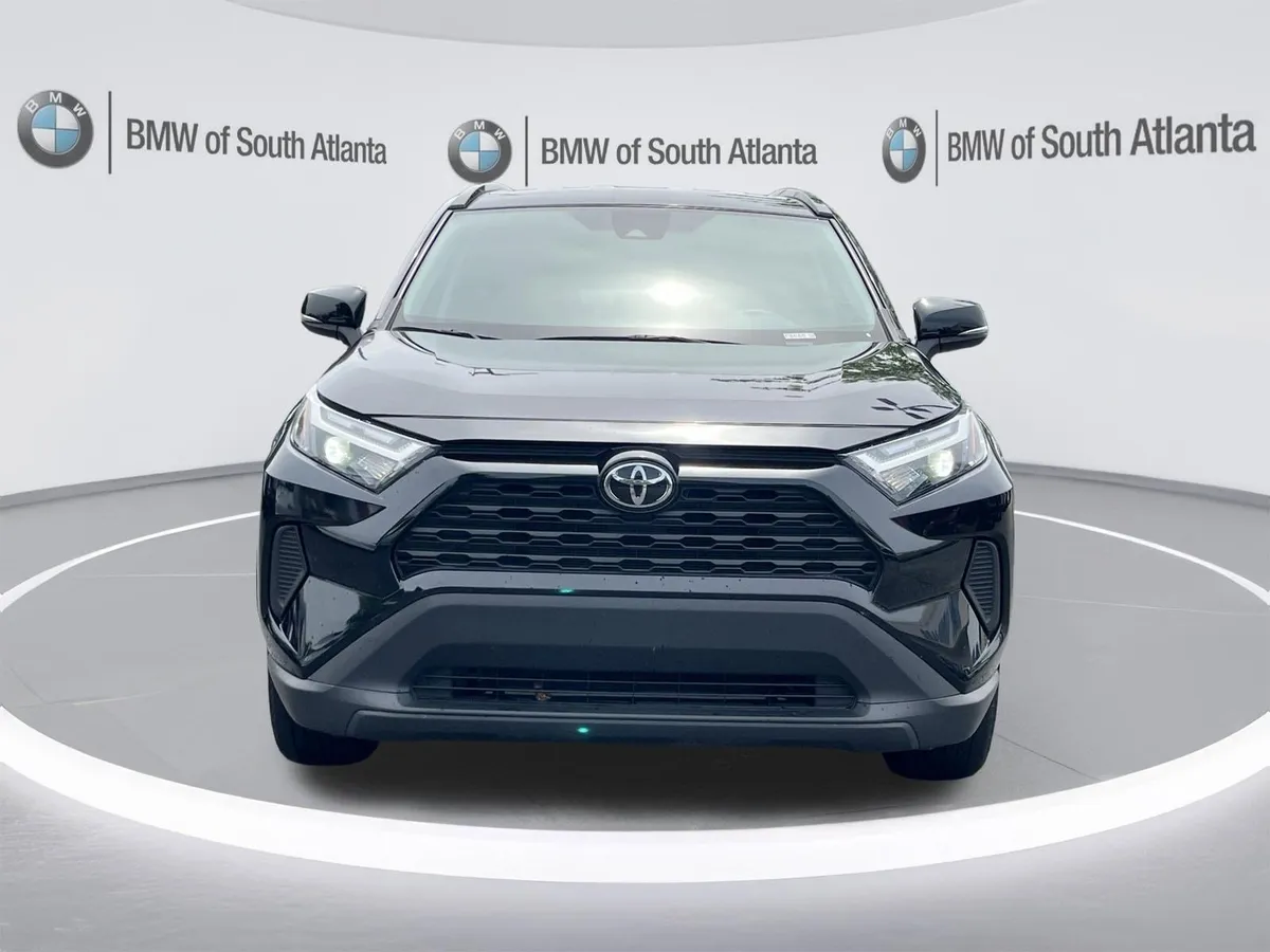 2024 Toyota RAV4 XLE thumbnail 26
