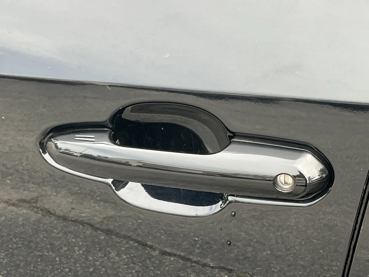2024 Toyota RAV4 XLE thumbnail 29