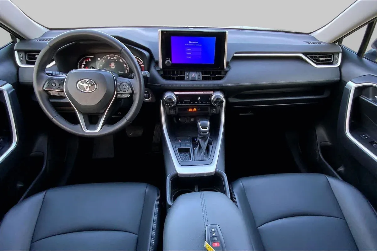2024 Toyota RAV4 XLE Premium thumbnail 25