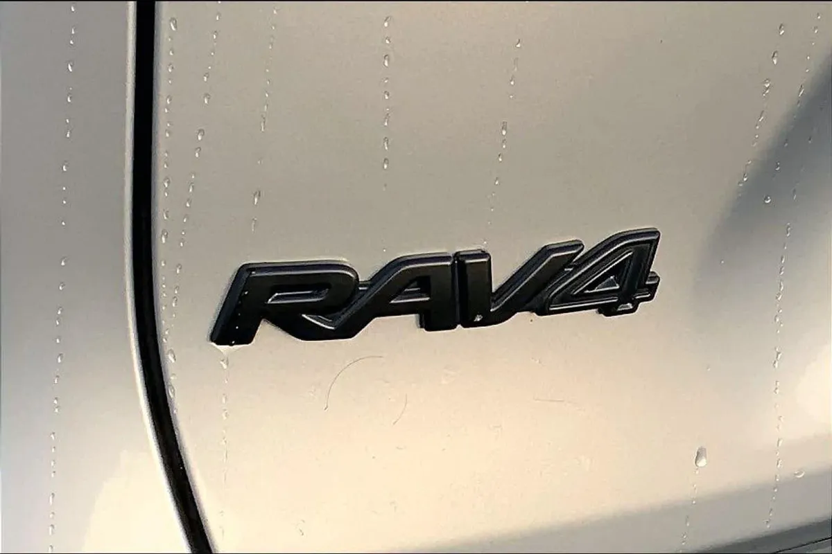 2024 Toyota RAV4 XLE Premium thumbnail 49