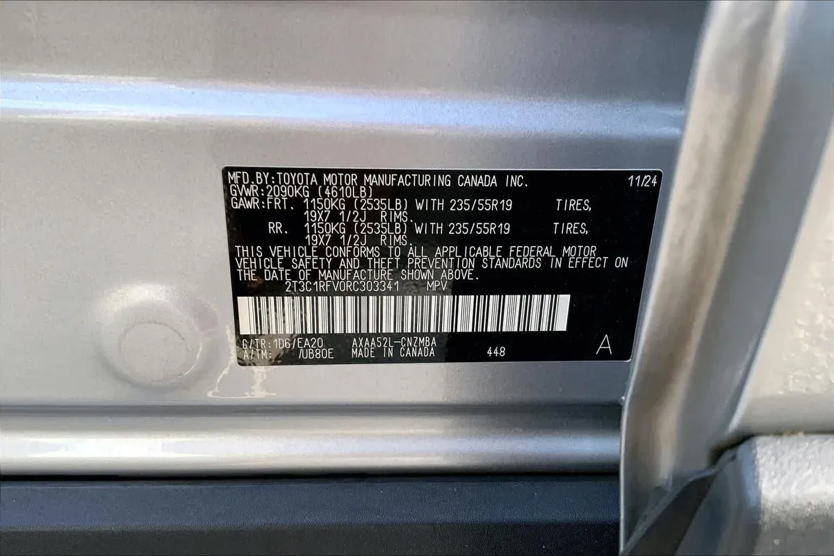 2024 Toyota RAV4 XLE Premium thumbnail 50