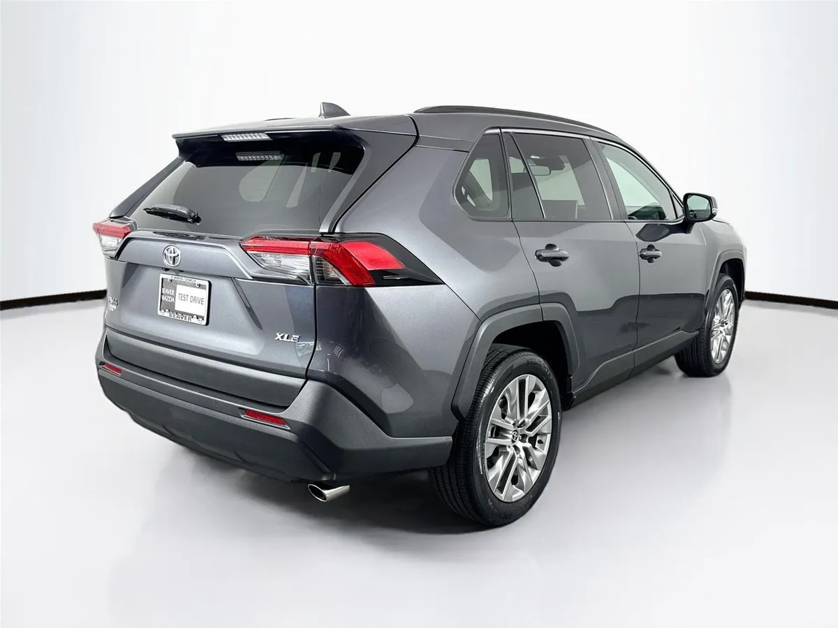 2024 Toyota RAV4 XLE Premium thumbnail 2
