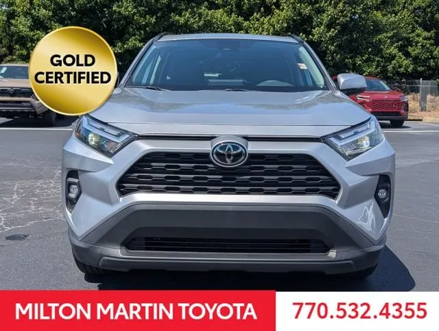 2024 Toyota RAV4 XLE Premium thumbnail 12
