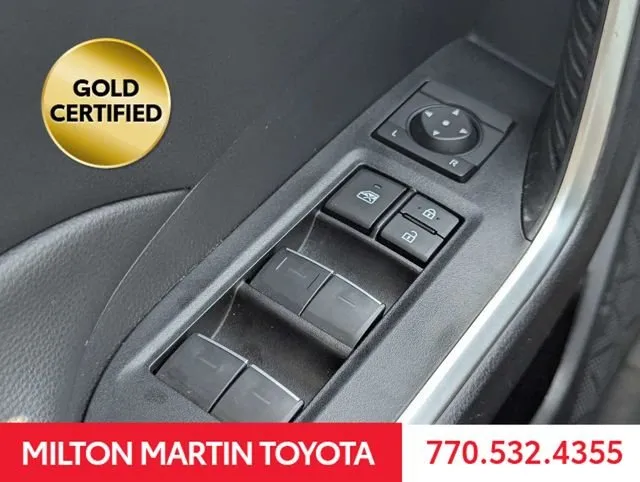 2024 Toyota RAV4 XLE Premium thumbnail 23