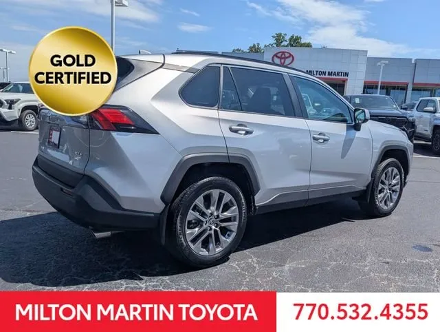 2024 Toyota RAV4 XLE Premium thumbnail 3