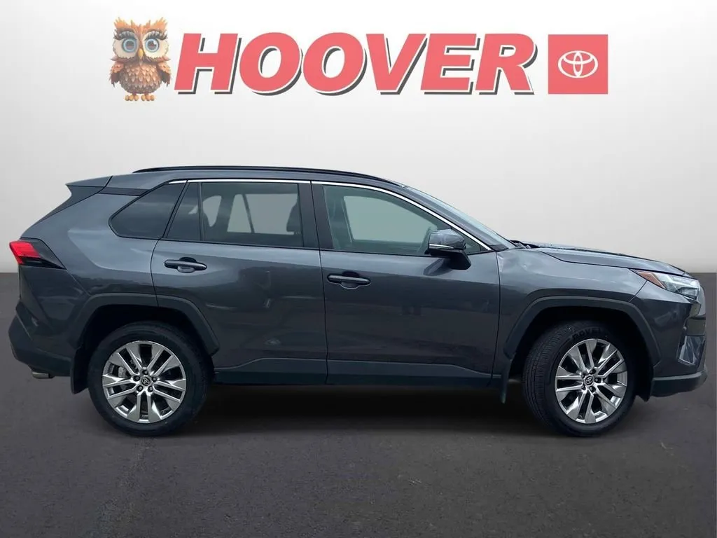 2024 Toyota RAV4 XLE Premium thumbnail 2