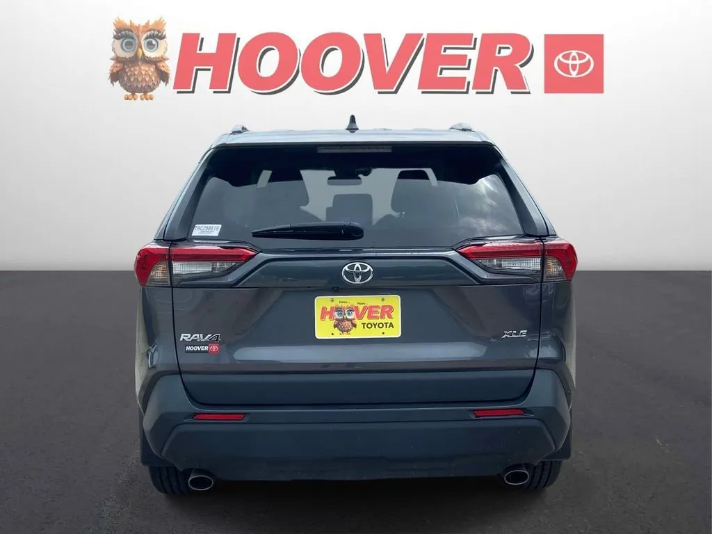 2024 Toyota RAV4 XLE Premium thumbnail 3