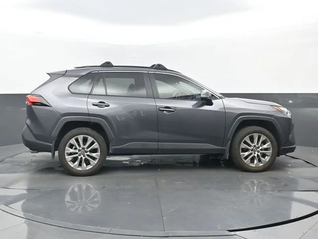 2024 Toyota RAV4 XLE Premium thumbnail 2