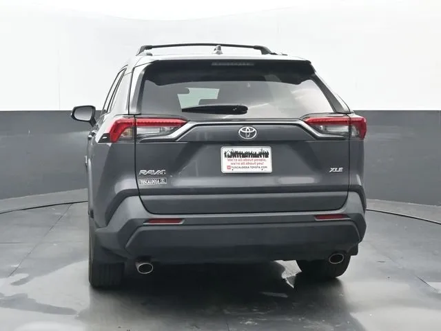 2024 Toyota RAV4 XLE Premium thumbnail 4