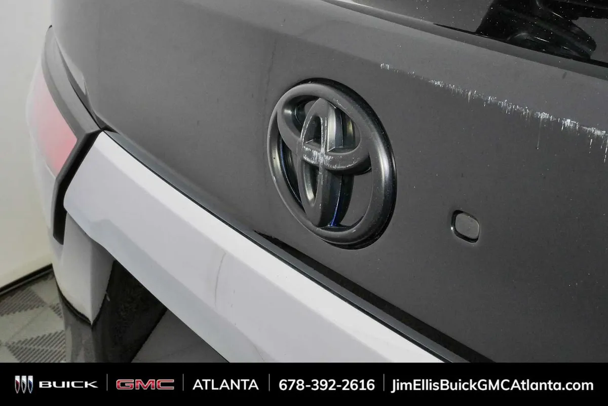 2024 Toyota Sequoia Limited thumbnail 36