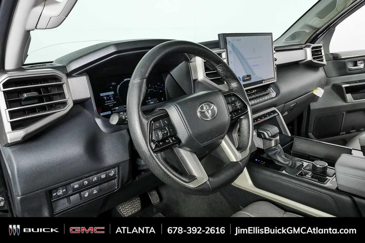 2024 Toyota Sequoia Limited thumbnail 4