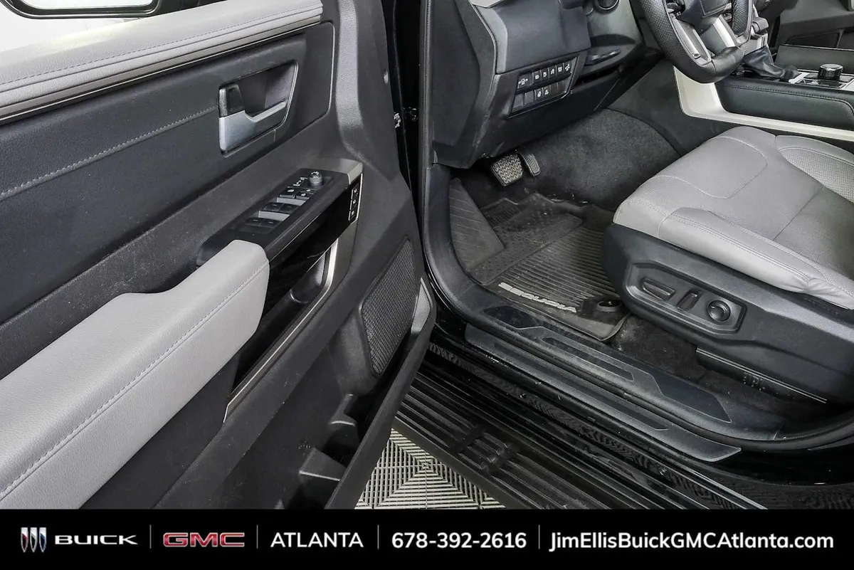 2024 Toyota Sequoia Limited thumbnail 7