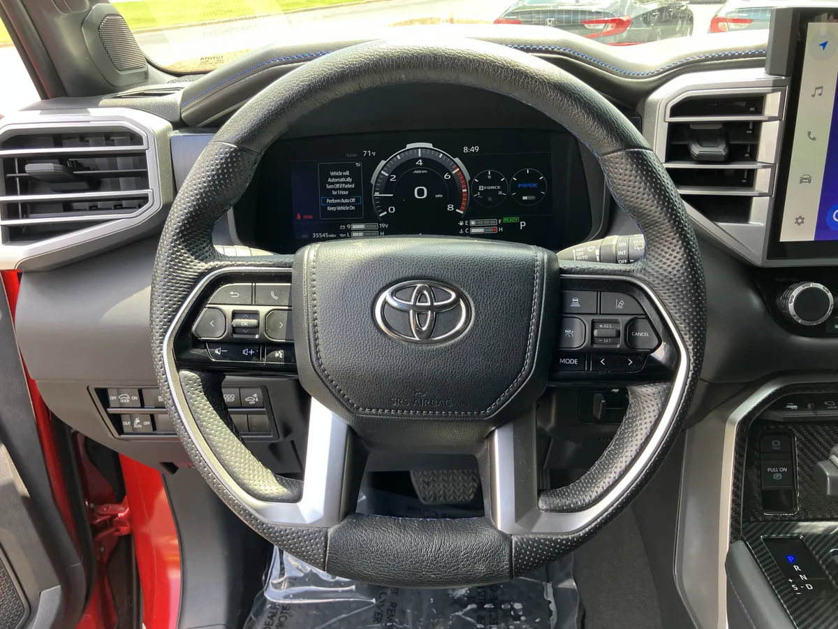 2024 Toyota Sequoia Platinum 4WD thumbnail 20