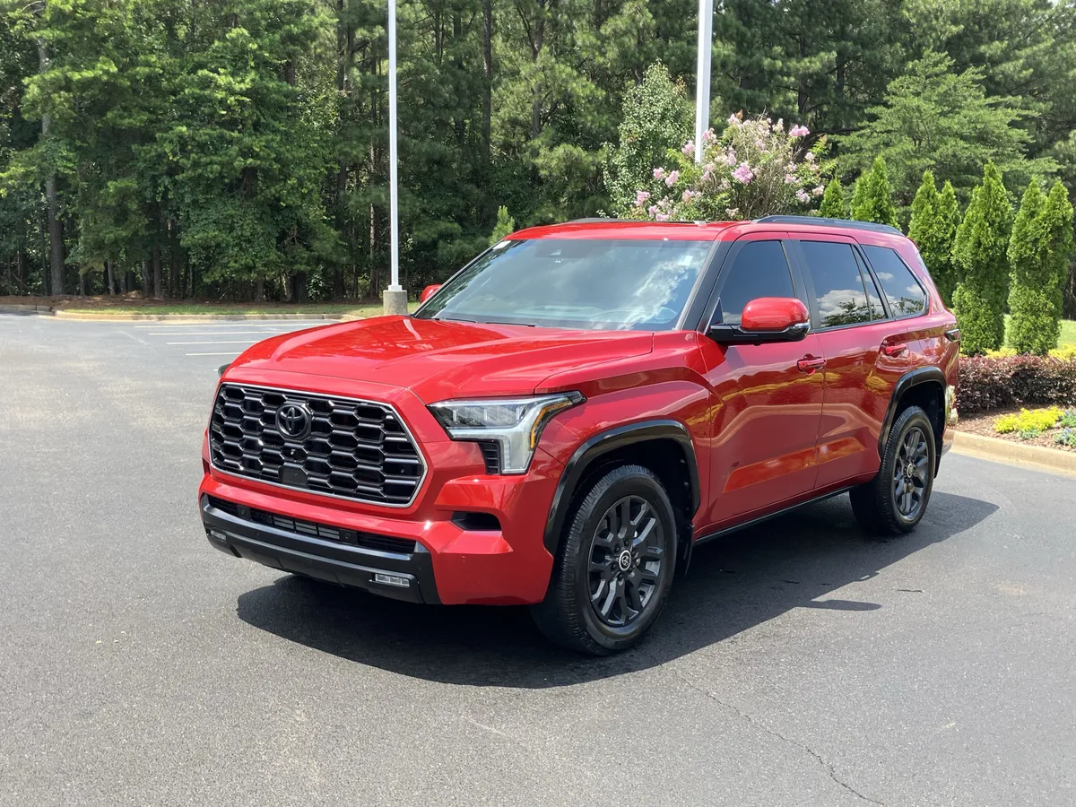2024 Toyota Sequoia Platinum 4WD thumbnail 6
