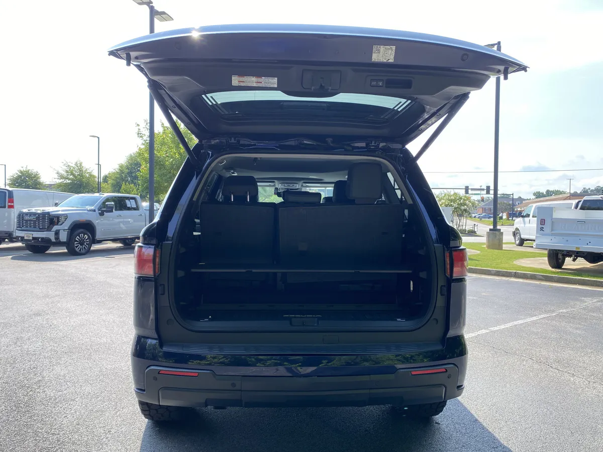 2024 Toyota Sequoia SR5 thumbnail 10