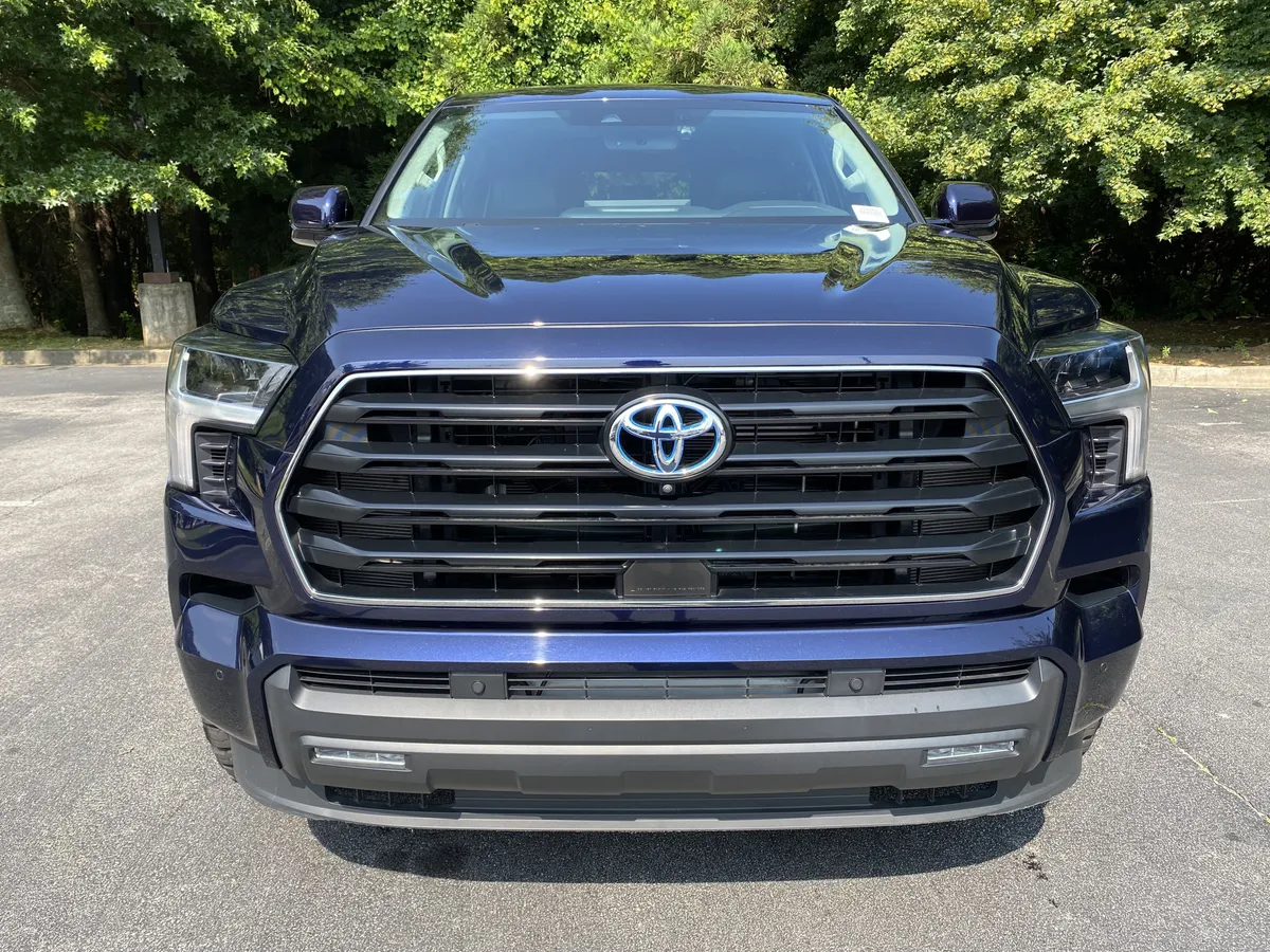 2024 Toyota Sequoia SR5 thumbnail 2