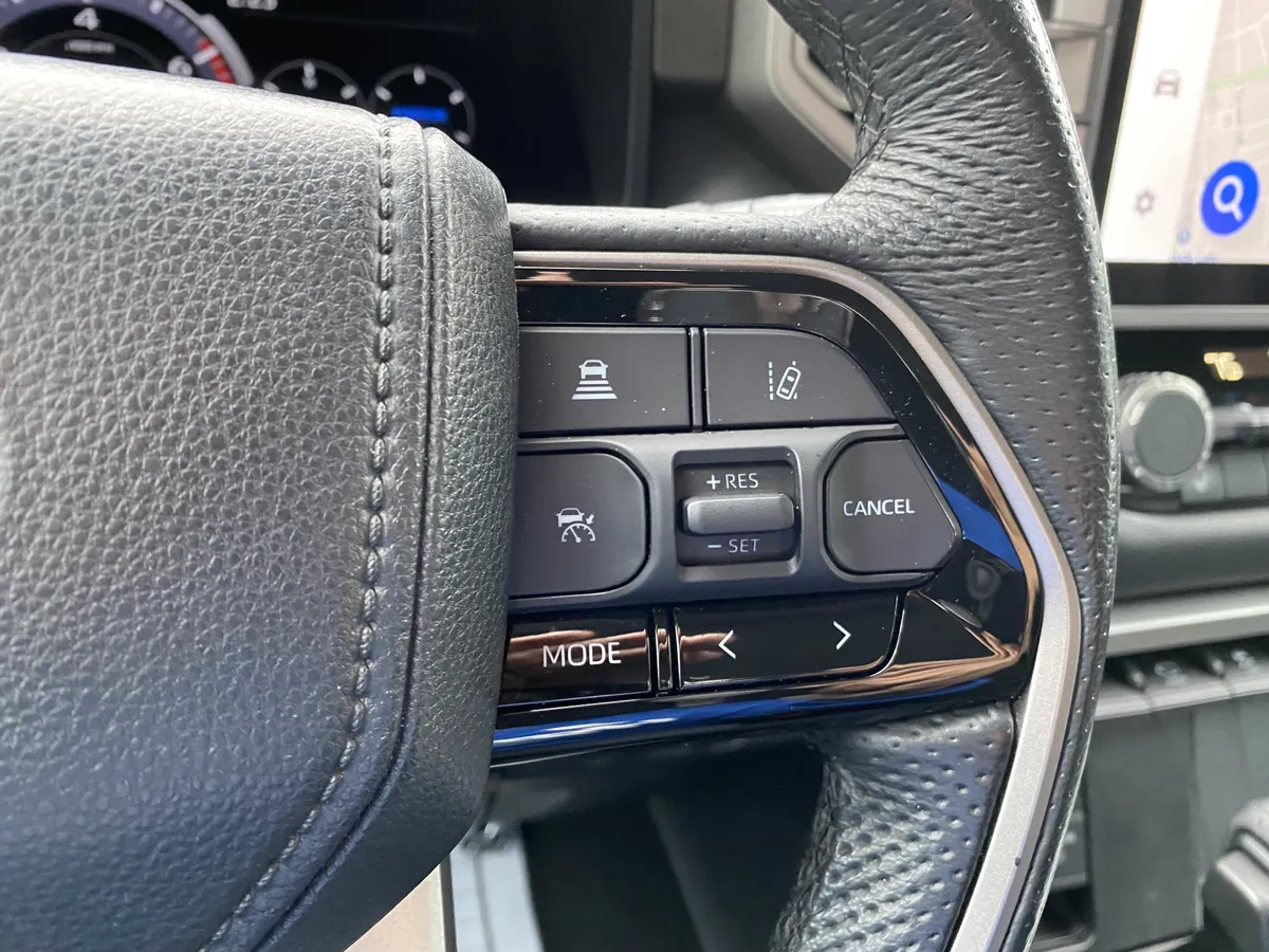 2024 Toyota Sequoia SR5 thumbnail 20