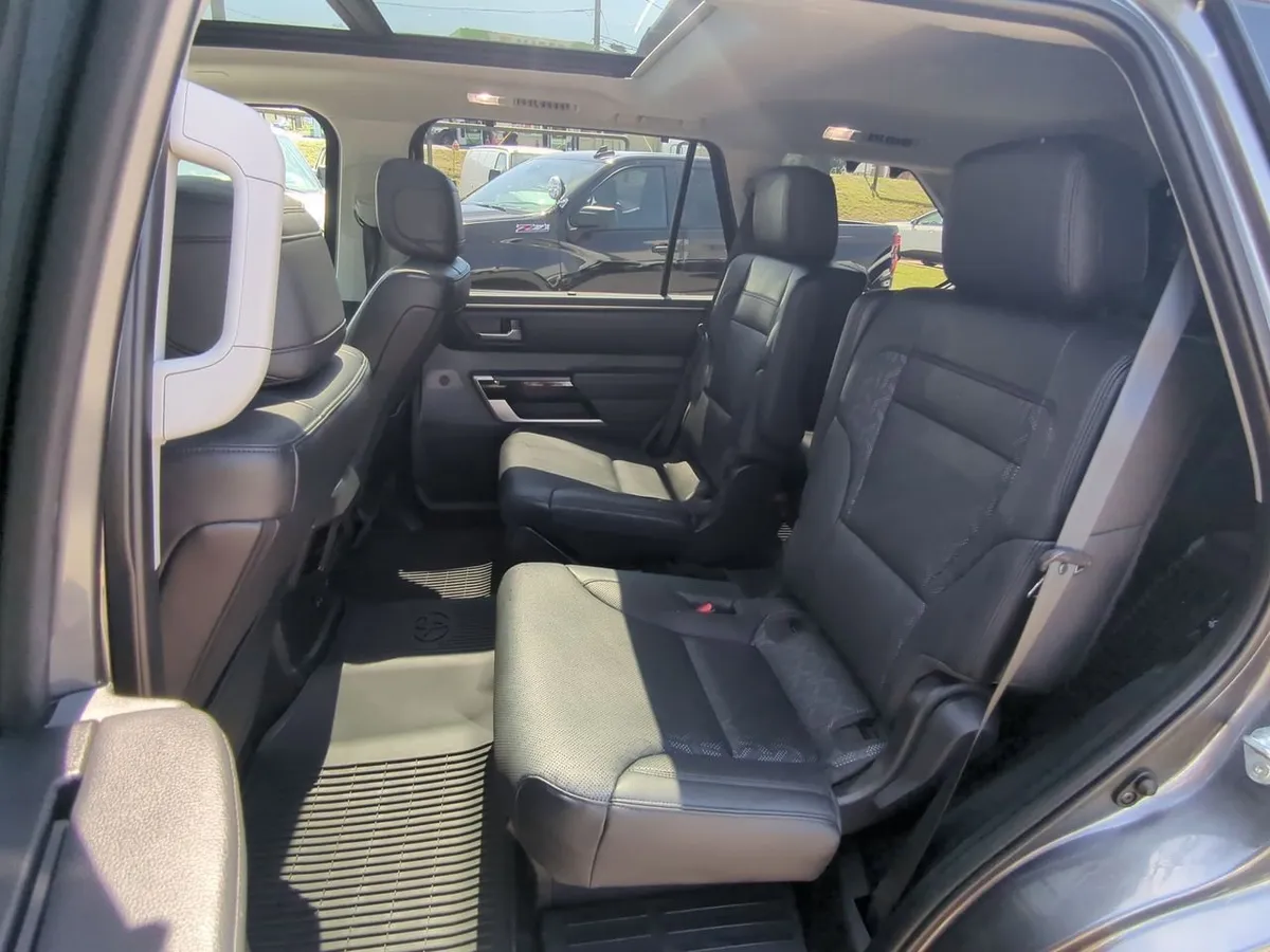 2024 Toyota Sequoia SR5 thumbnail 26