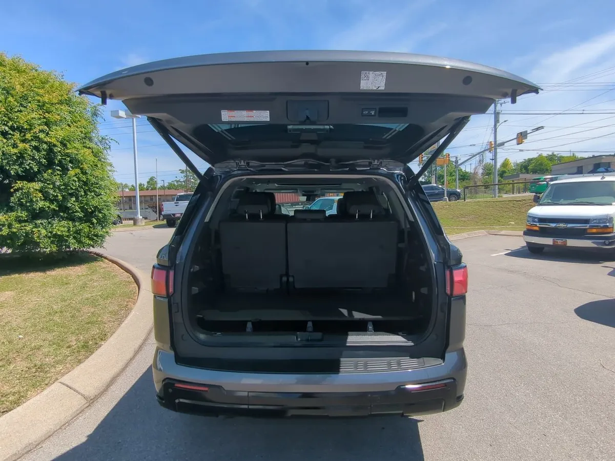 2024 Toyota Sequoia SR5 thumbnail 27