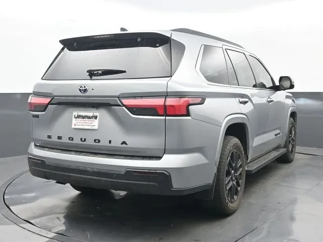 2024 Toyota Sequoia SR5 thumbnail 6