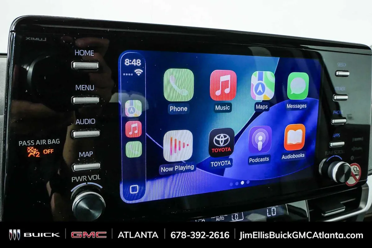 2024 Toyota Sienna XLE thumbnail 14