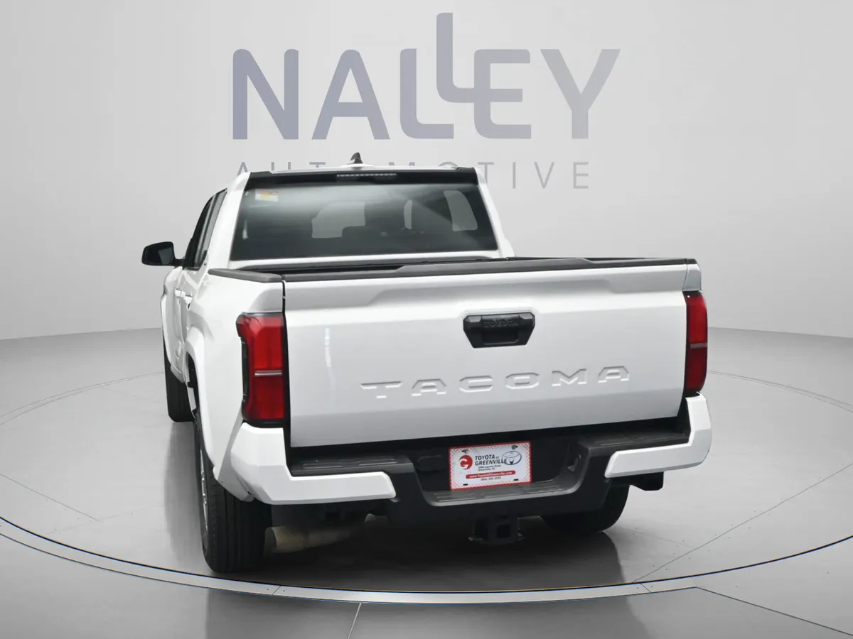 2024 Toyota Tacoma 2WD SR5 thumbnail 12