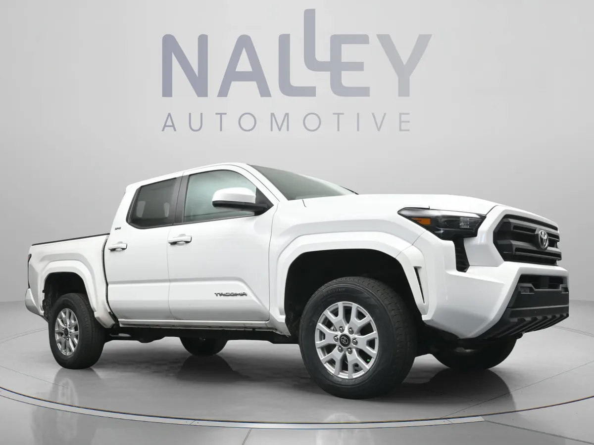 2024 Toyota Tacoma 2WD SR5 thumbnail 19