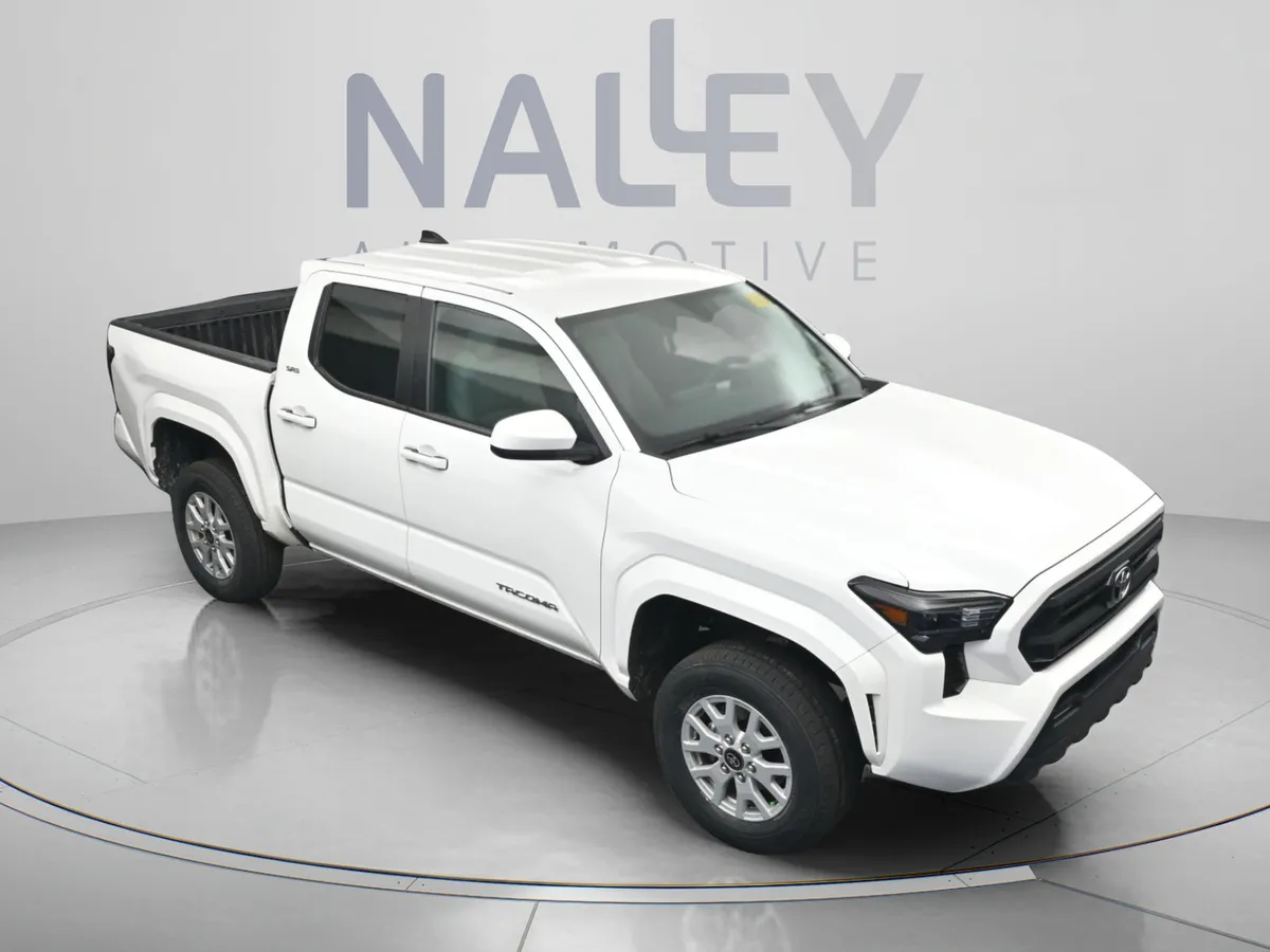 2024 Toyota Tacoma 2WD SR5 thumbnail 20