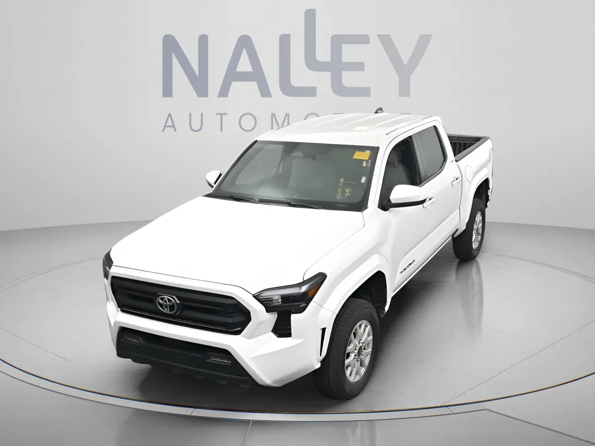 2024 Toyota Tacoma 2WD SR5 thumbnail 24
