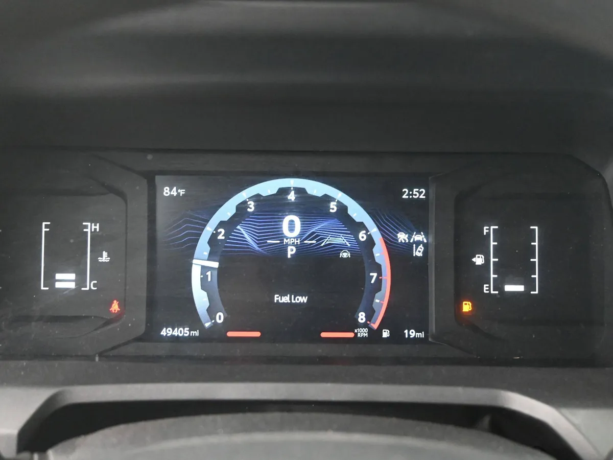 2024 Toyota Tacoma 2WD SR5 thumbnail 26