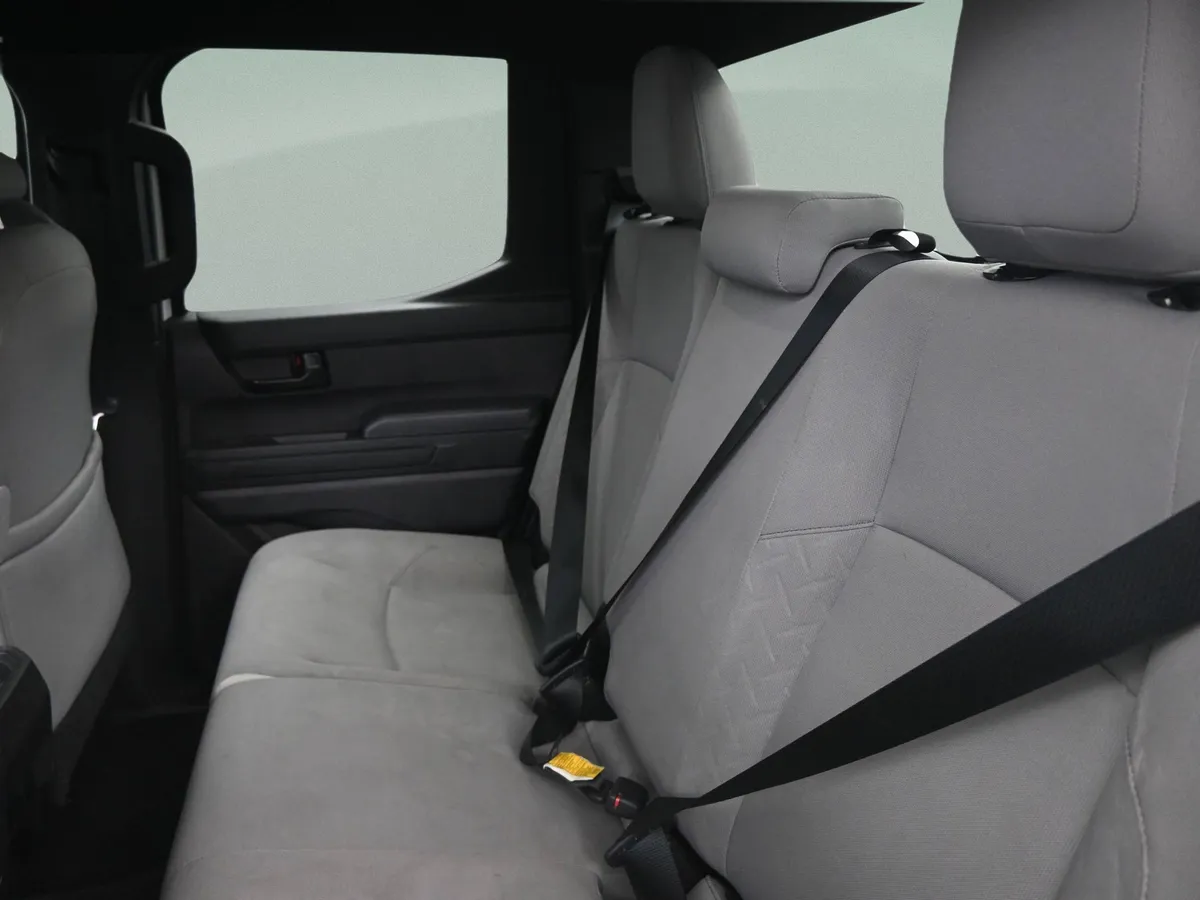 2024 Toyota Tacoma 2WD SR5 thumbnail 33