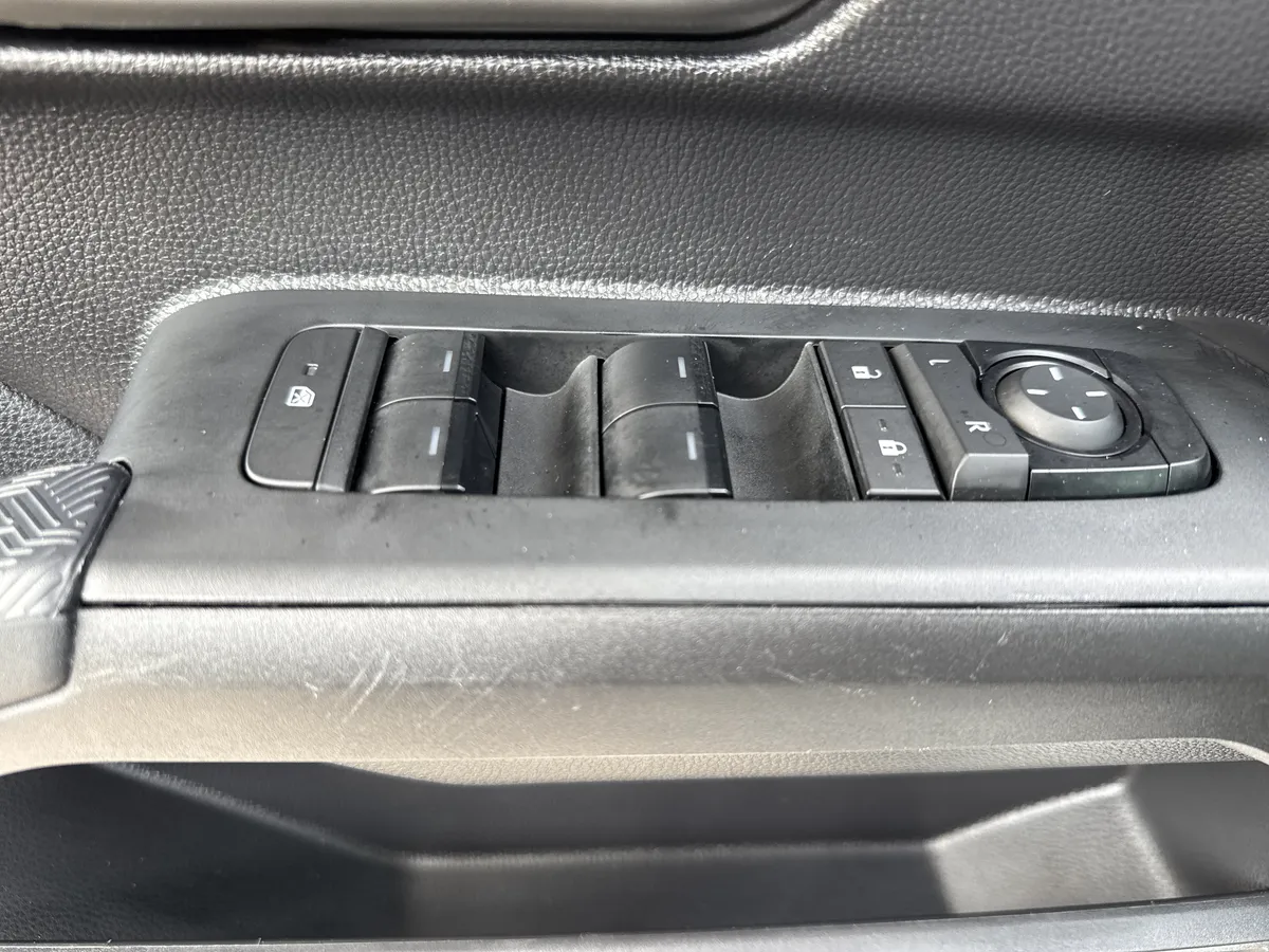 2024 Toyota Tacoma 4WD TRD Sport thumbnail 14