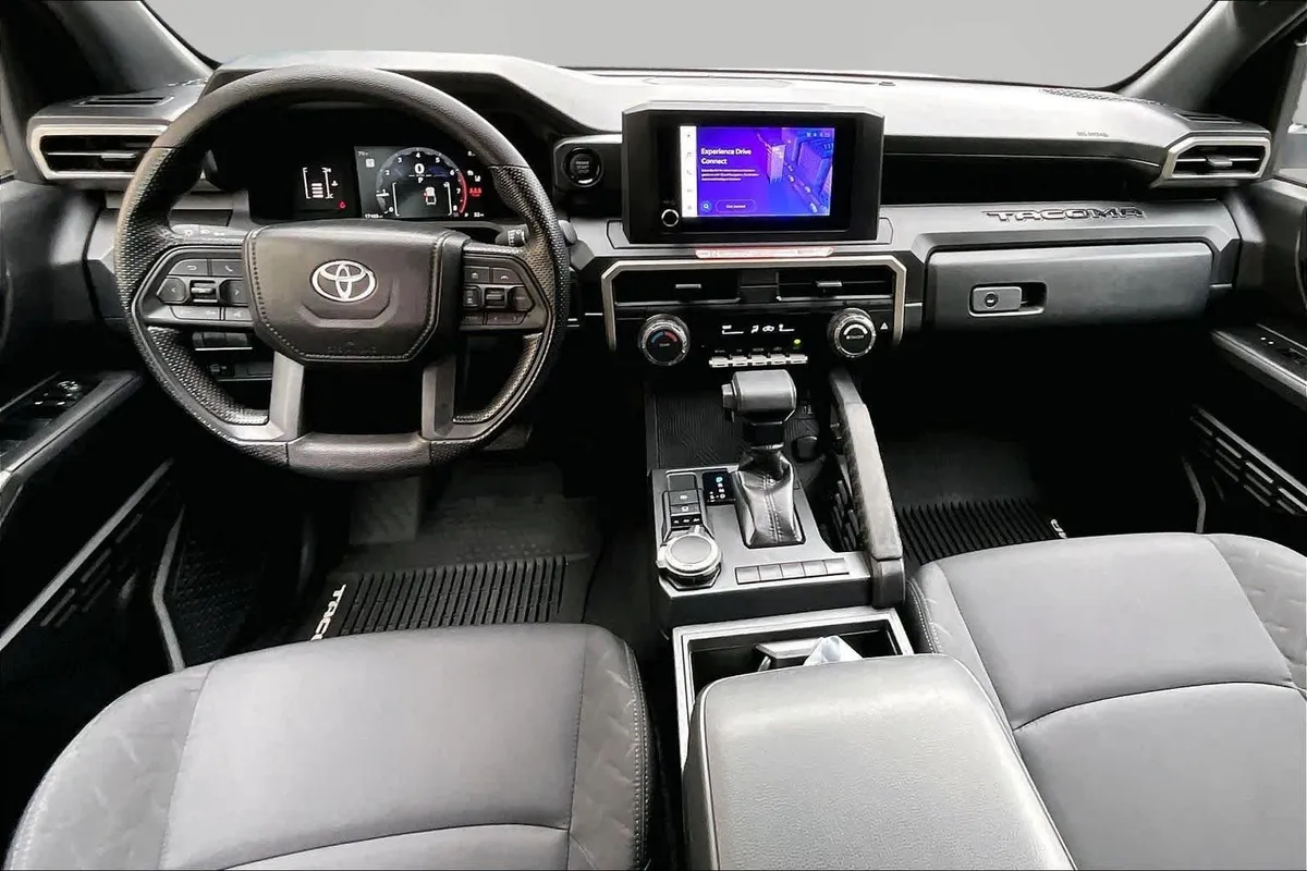 2024 Toyota Tacoma SR thumbnail 16