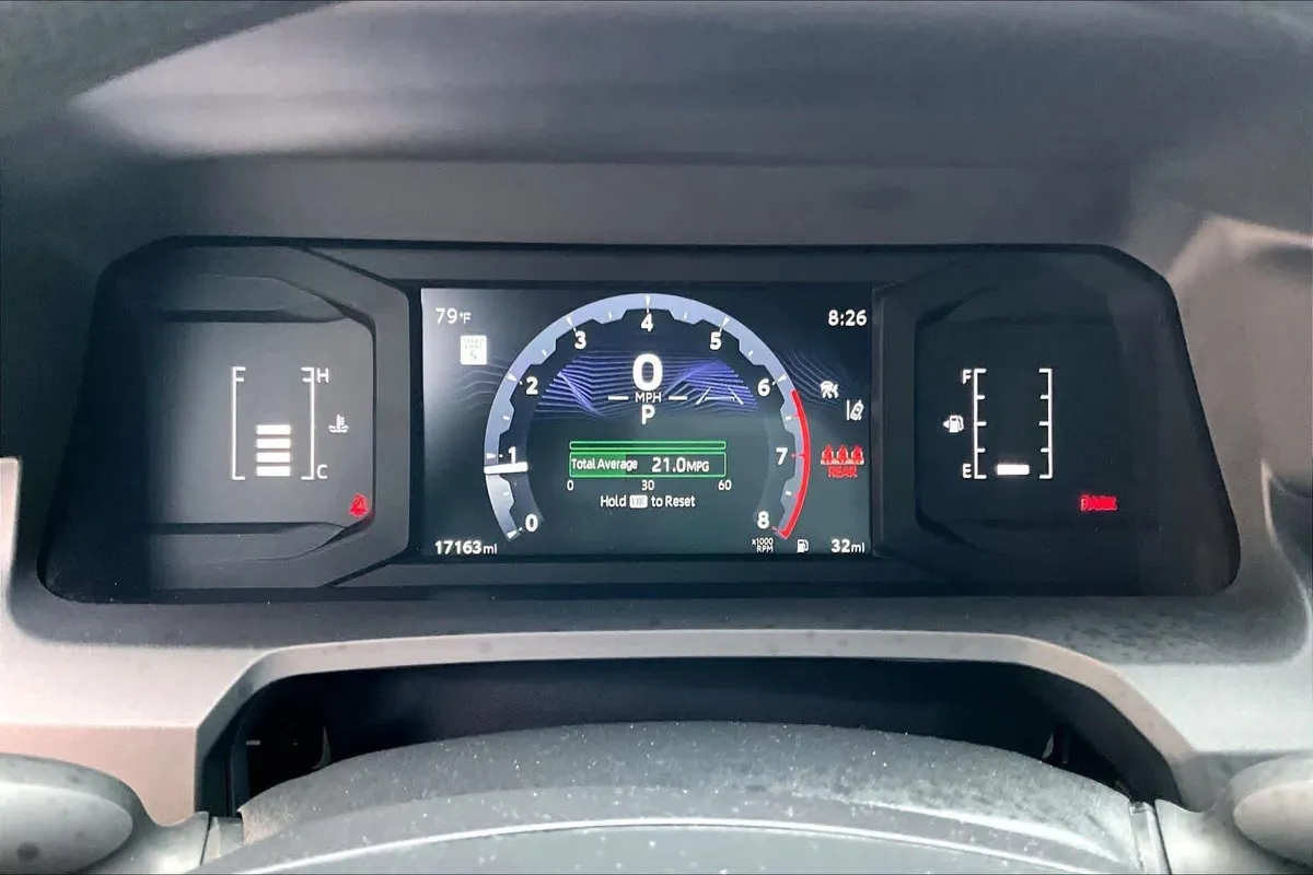 2024 Toyota Tacoma SR thumbnail 26