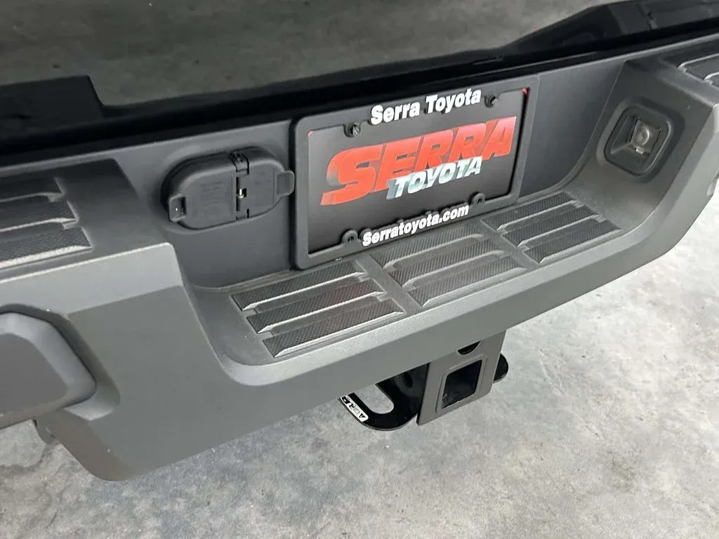2024 Toyota Tacoma SR thumbnail 12