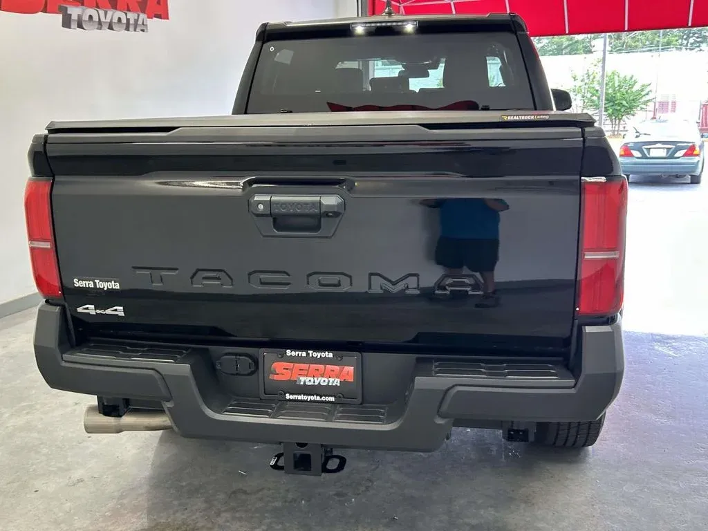 2024 Toyota Tacoma SR thumbnail 4